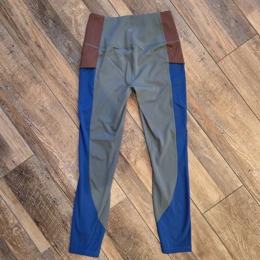 Eddie Bauer WomenGuide Trex 7/8-Length ColorBlock Leggings Small Dragonfly. - Picture 4 of 9